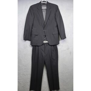 Hardwick Clothes Suit Men Gray 42R Jacket 34x28 Pleated Pants Pinstripe USA Made
